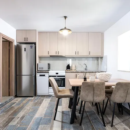 Lägenhet Matthaios House *